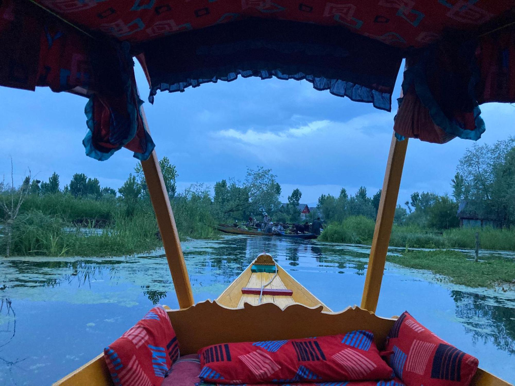 Houseboat Lily Of Nageen Srīnagar Kültér fotó