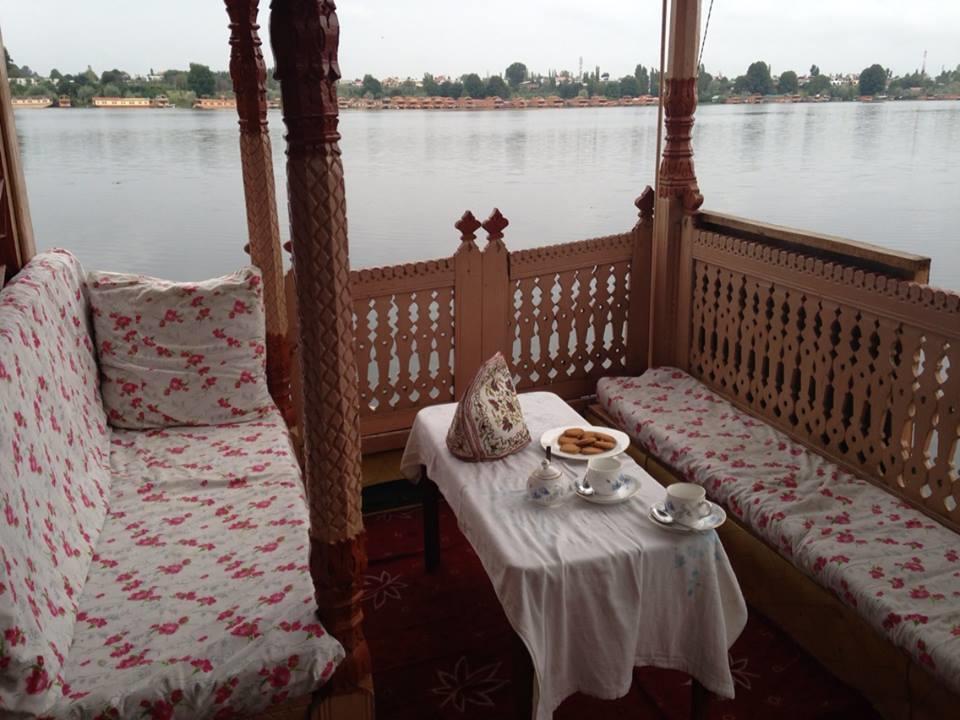 Houseboat Lily Of Nageen Hotel Srīnagar Kültér fotó