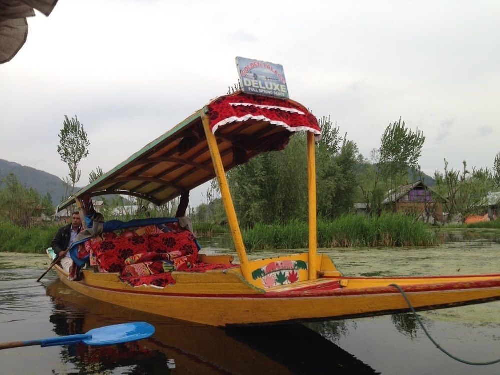 Houseboat Lily Of Nageen Srīnagar Kültér fotó