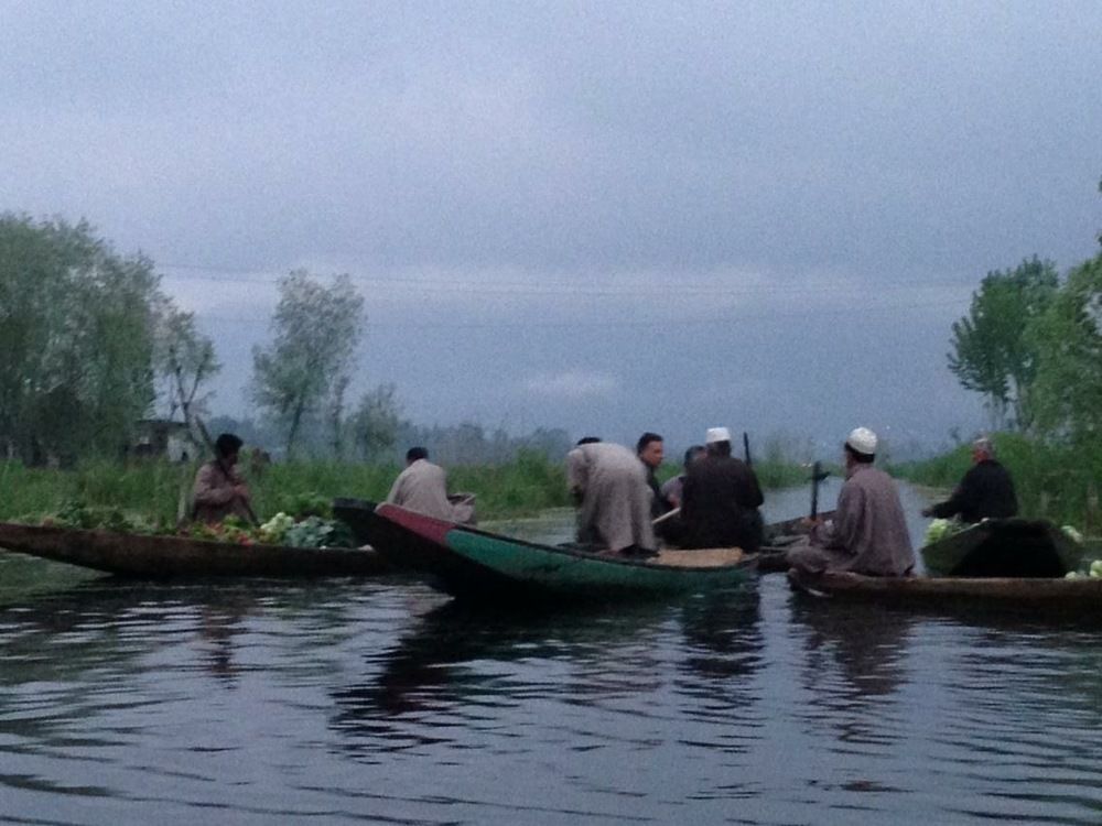 Houseboat Lily Of Nageen Srīnagar Kültér fotó